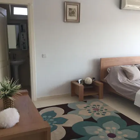 4 Bed Private Duplex In Small Exclusive Gated Community アパート