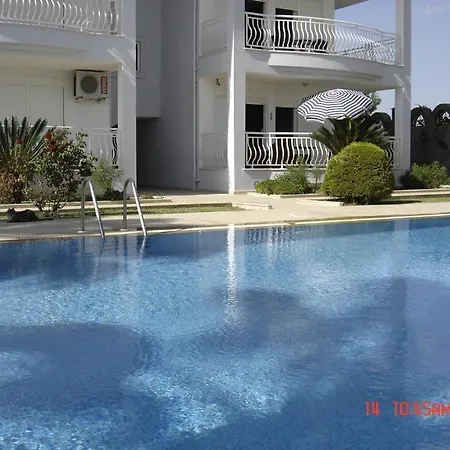 아파트 4 Bed Private Duplex In Small Exclusive Gated Community *
